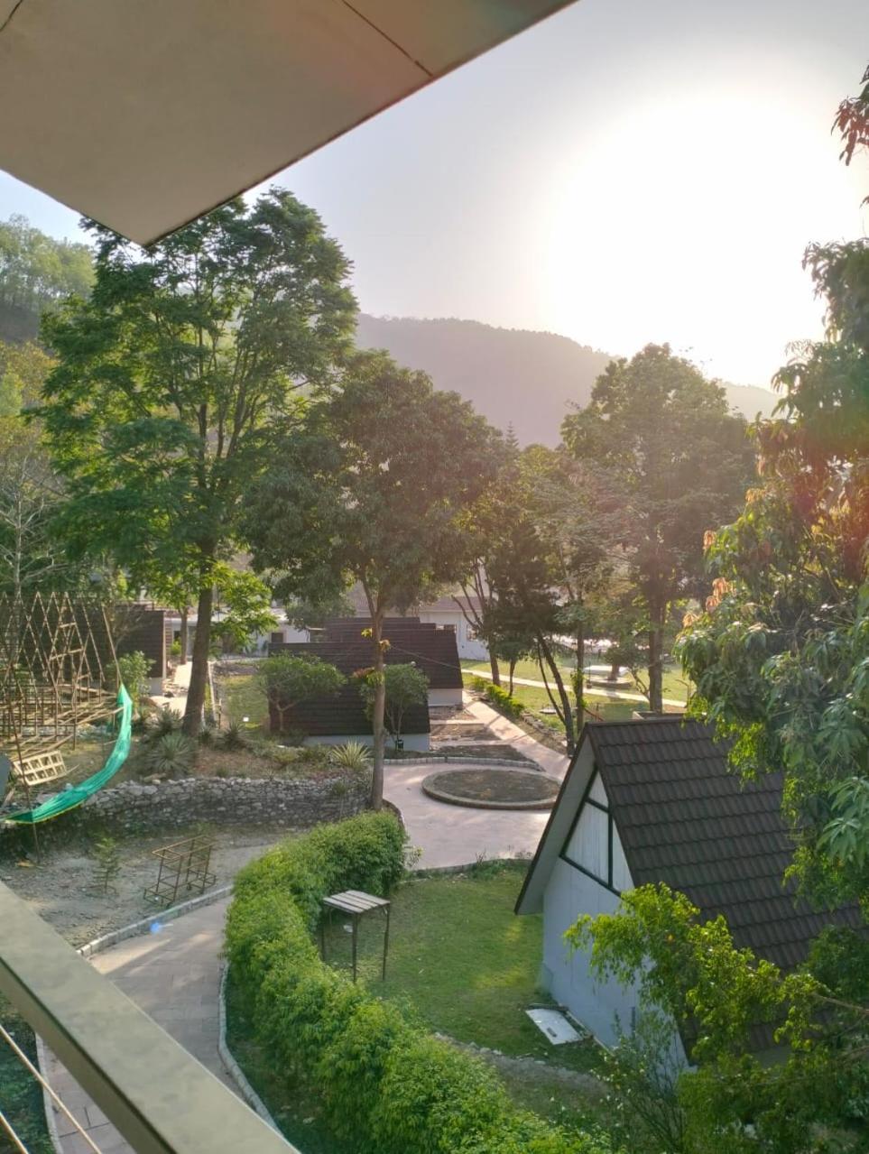 Welcomheritage Tarangi Ramganga Resort Marchula Eksteriør bilde